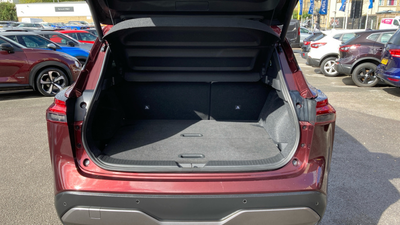 Nissan Qashqai 1.3 DiG-T MH Tekna 5dr Petrol Hatchback